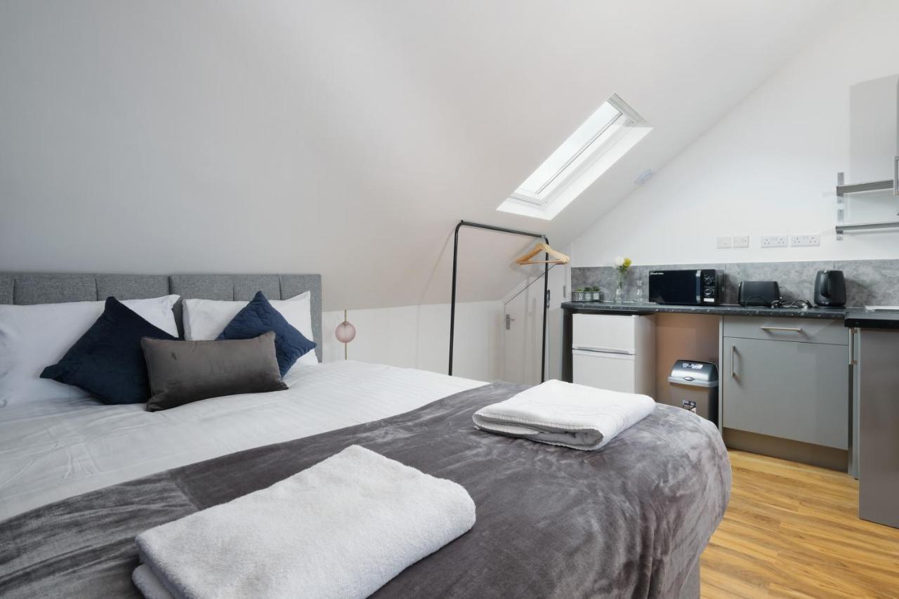 Fernbank Studios Sudbury Hill Harrow Self-Contained Studios With En-Suite Wembley Exterior foto